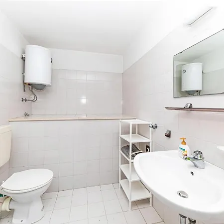 Amazing In Mastrinka With Kitchen * Trogir
